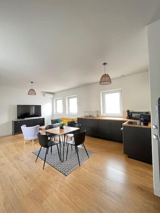 Banjul - Bel Appartement A Ρενς Εξωτερικό φωτογραφία